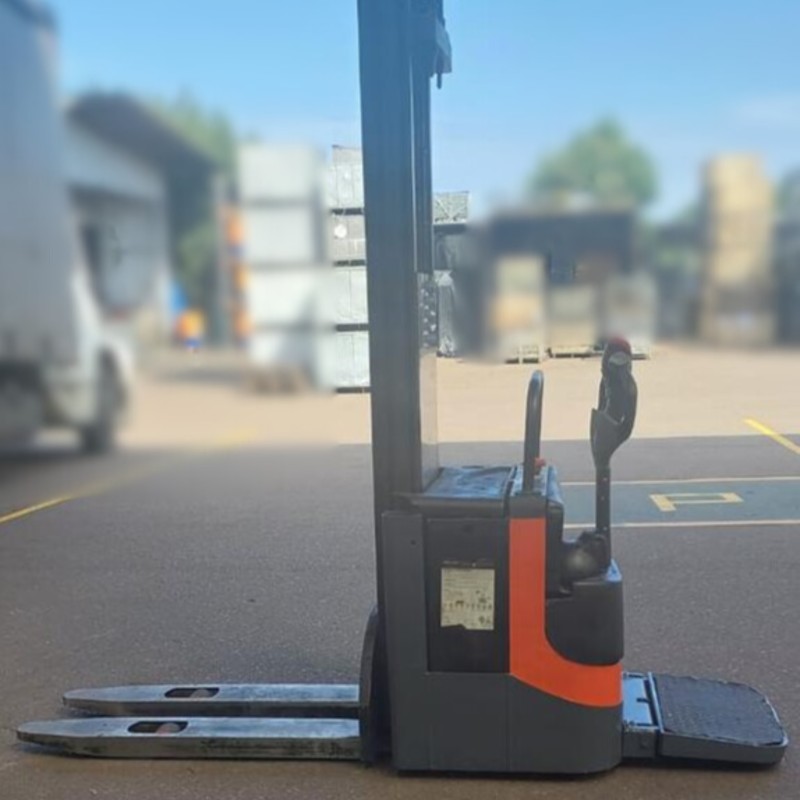 Paleteira Elétrica Sthil