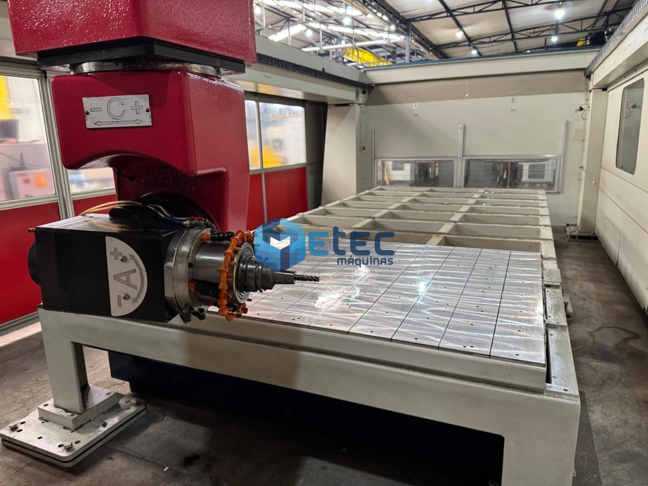Centro de Usinagem 5 Eixos Belotti FLA6526 TF