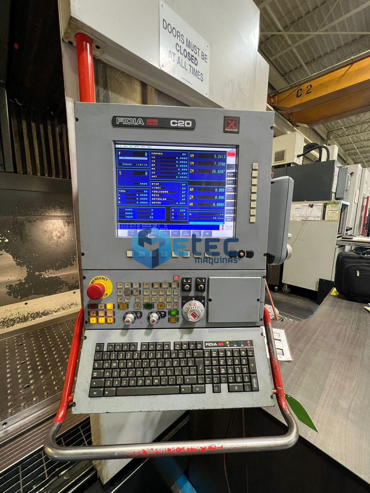 Centro de Usinagem 5 Eixos Fidia K197