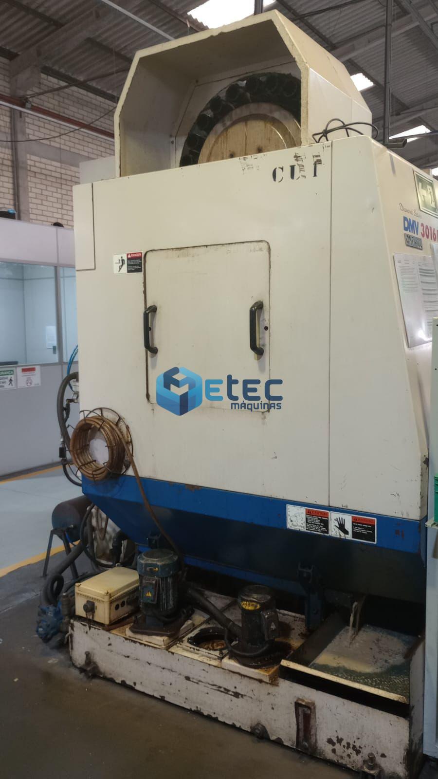 Centro de Usinagem Daewoo DMV 3016L