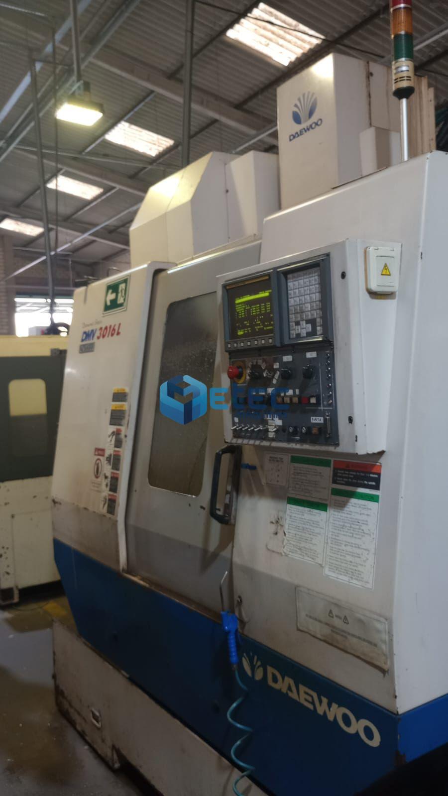Centro de Usinagem Daewoo DMV 3016L