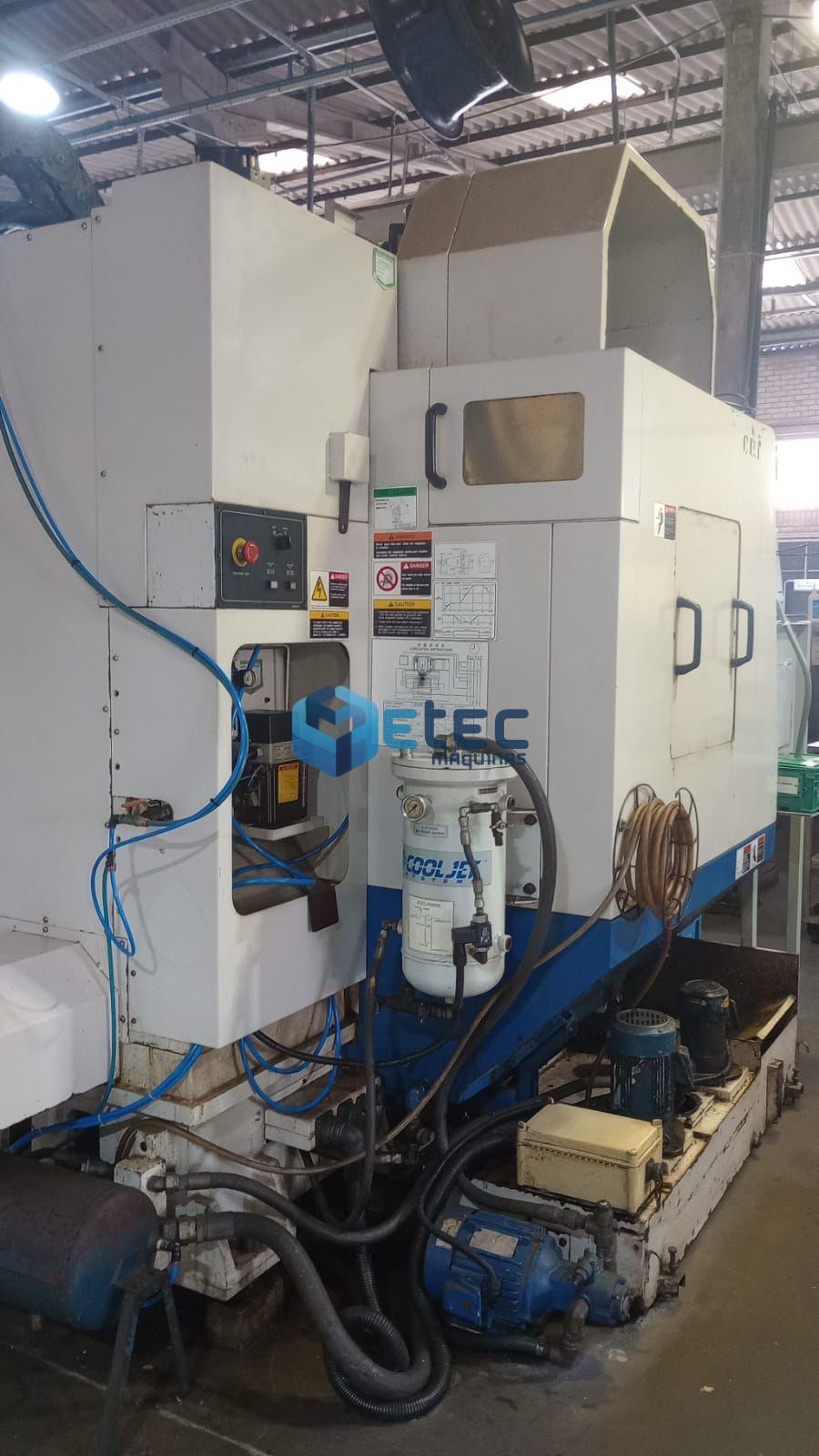 Centro de Usinagem Daewoo DMV 3016L