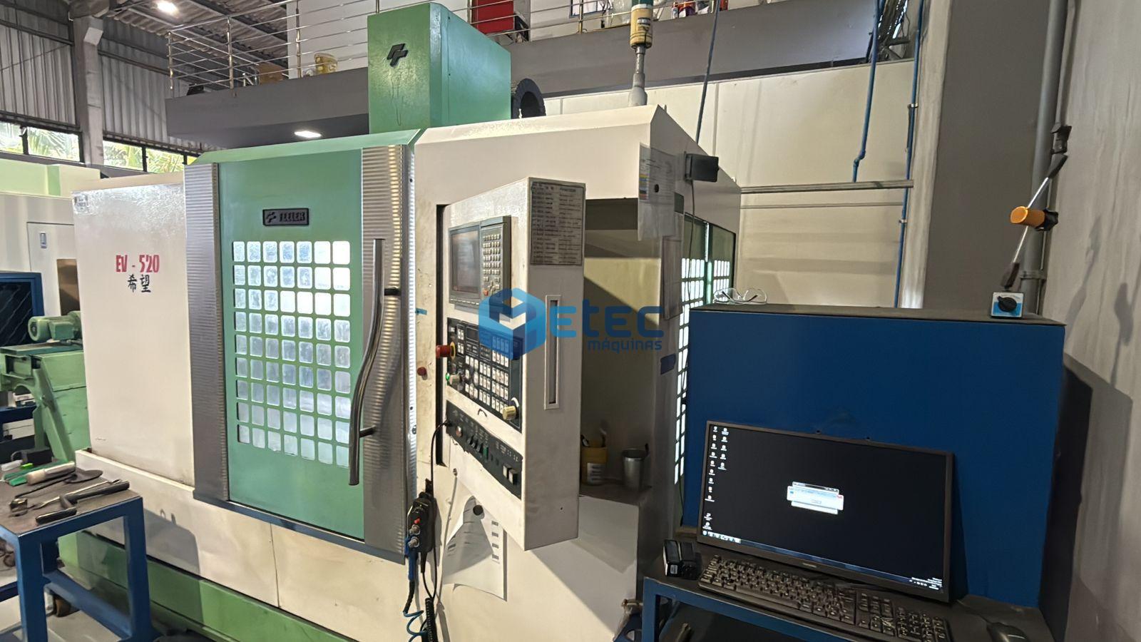 Centro de Usinagem Feeler EV-520 Plus
