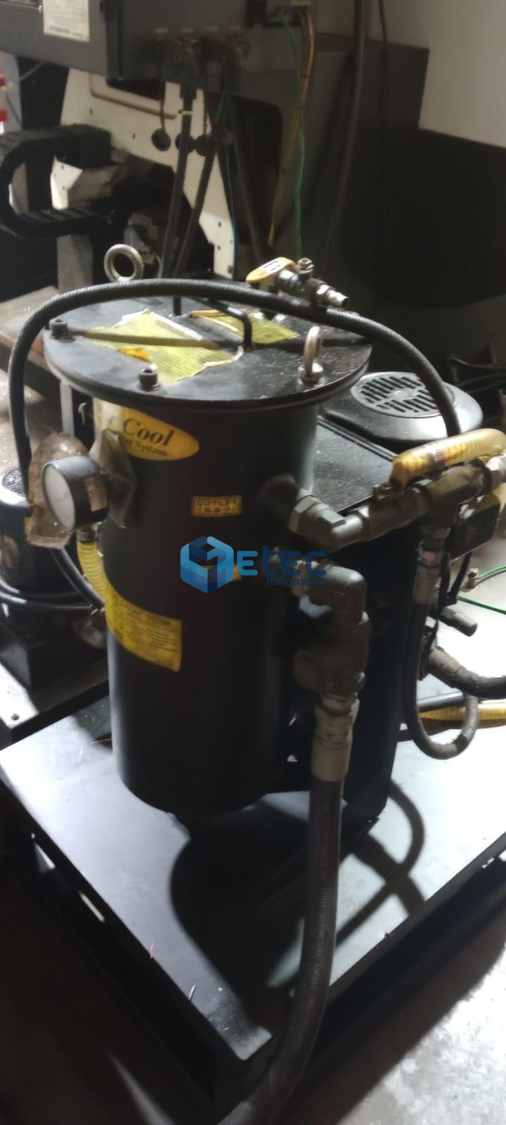 Centro de Usinagem Furação e Rosqueamento Hyundai i-CUT-380-TI