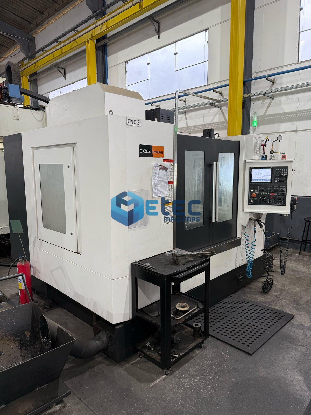 Centro de Usinagem Okada OVM-1060B