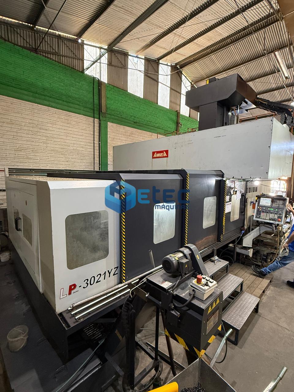 Centro de Usinagem Portal AWEA LP-3021YZ