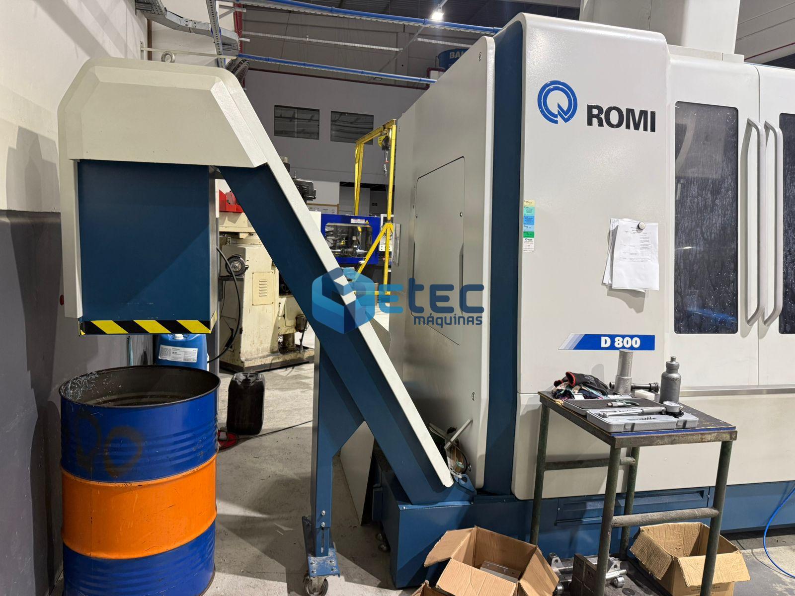 Centro de Usinagem Romi D800 + 4° Eixo - Nova Geração
