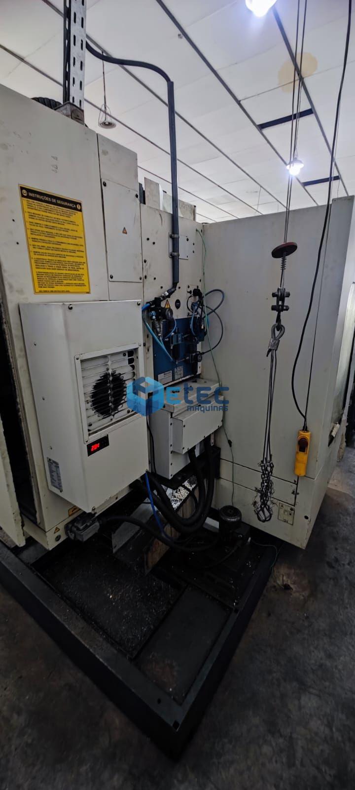 Centro de Usinagem Romi Discovery 760 + 4° Eixo