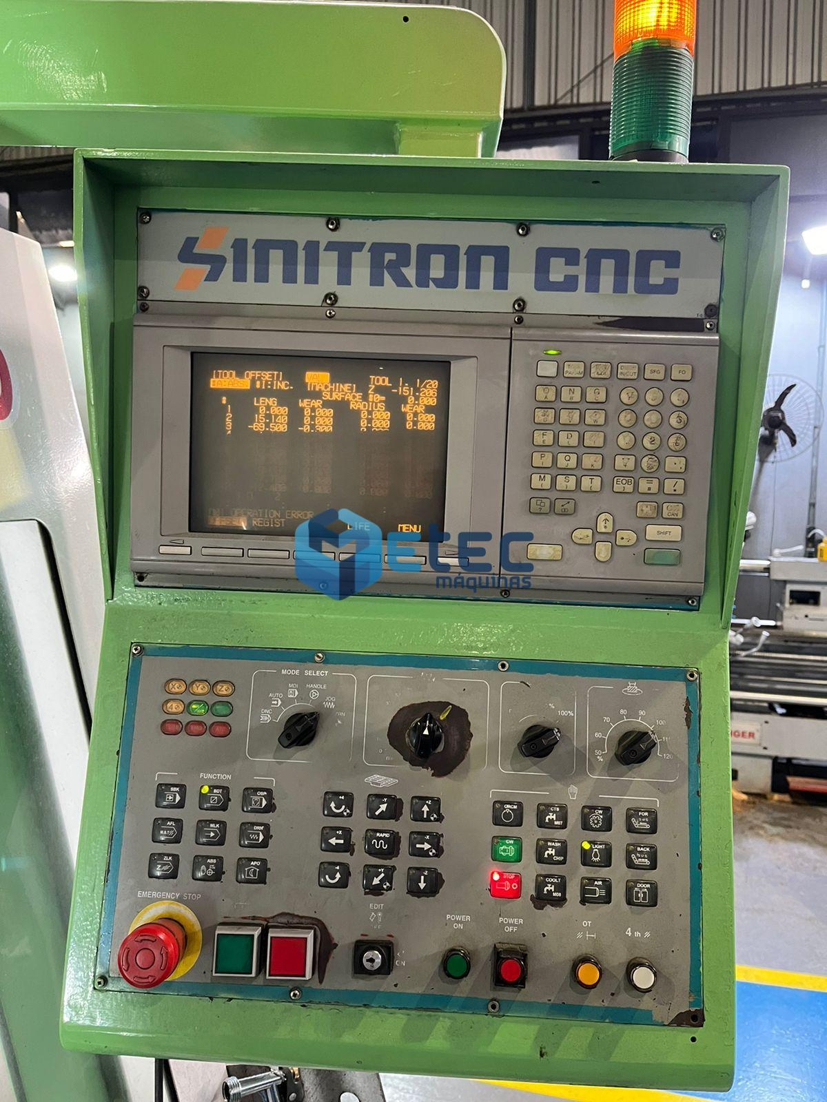 Centro de Usinagem Sinitron VMC-65