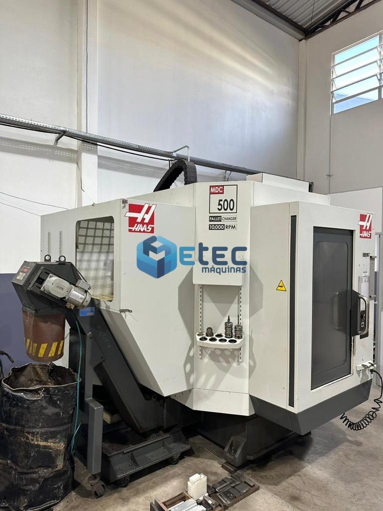 Centro de Usinagem Vertical Duplo Pallet HAAS MDC-500