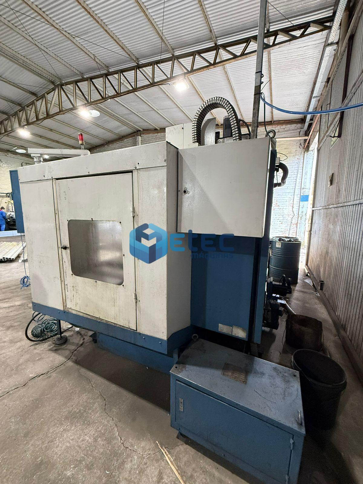 Centro de Usinagem Dyna DM4322