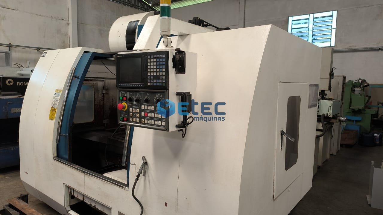 Centro de Usinagem Vertical Extron M4C 11