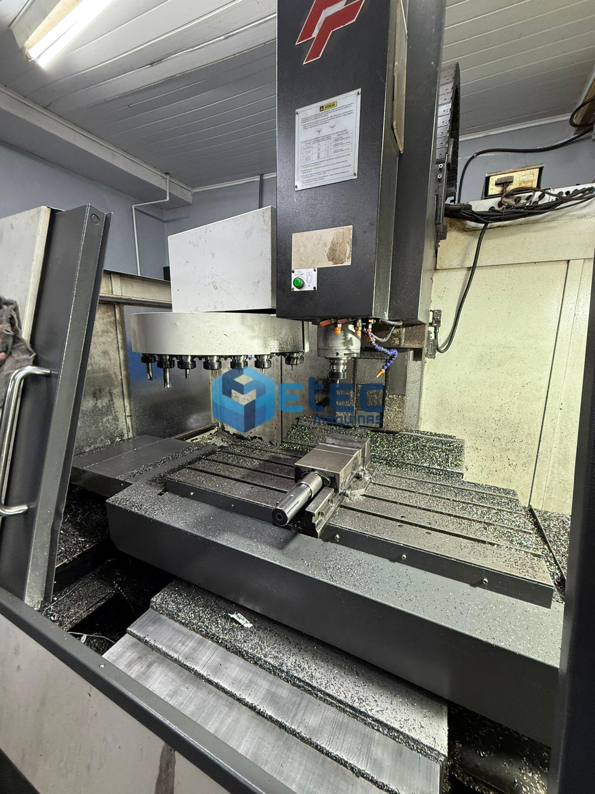 Centro de Usinagem Feeler FV-1000