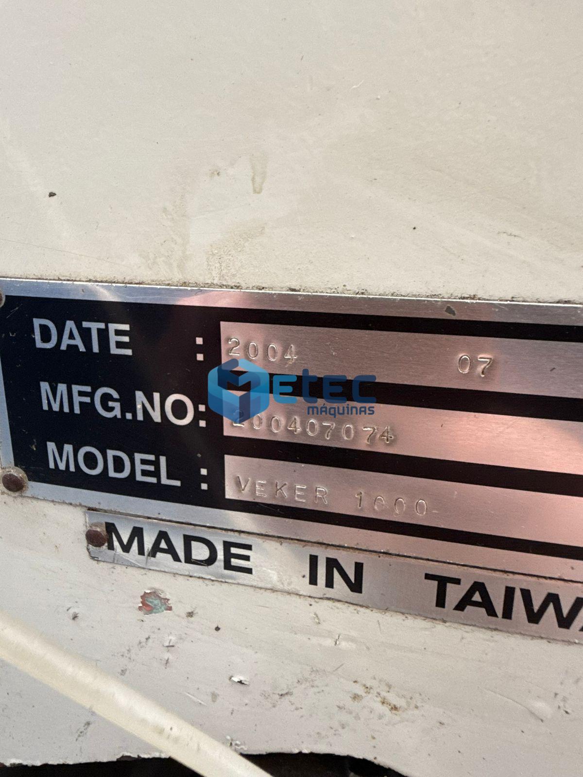 Centro de Usinagem Veker CVK1000D