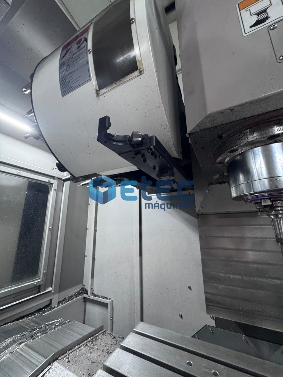 Centro de Usinagem VMTCNC VMC-850L