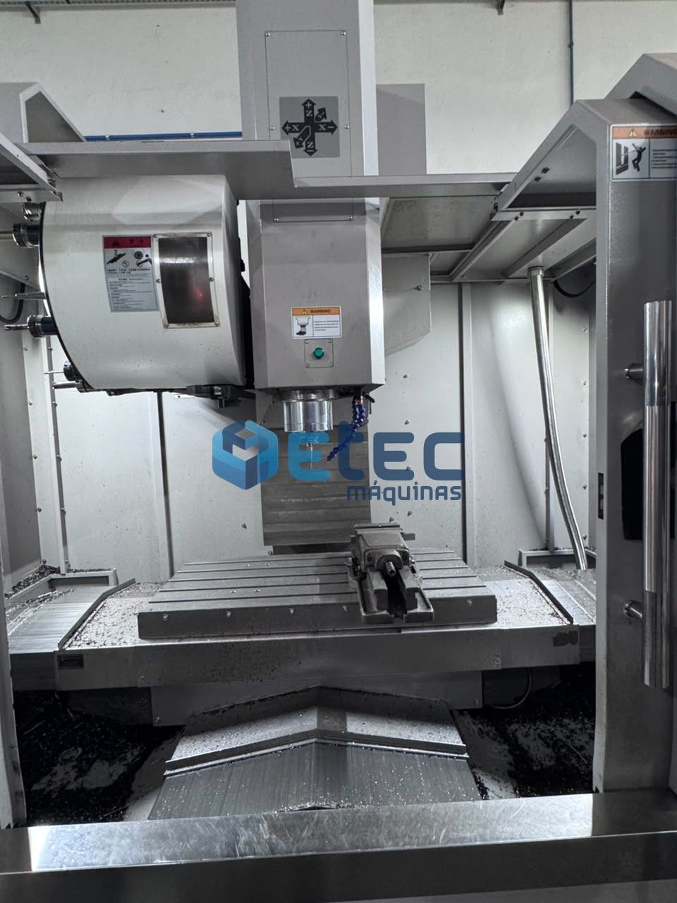 Centro de Usinagem VMTCNC VMC-850L