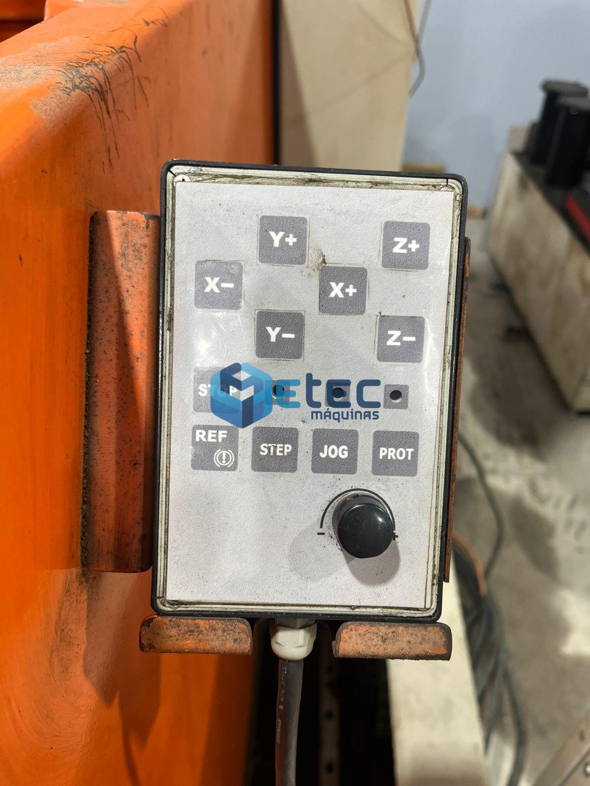 Eletroerosão Penetração Portal Engemaq EDM 1000 NC