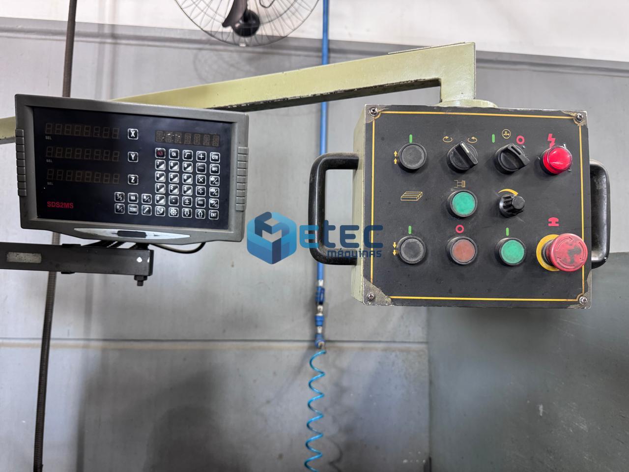 Fresadora Convencional CLARK