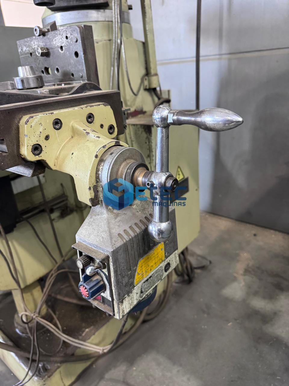 Fresadora Convencional CLARK