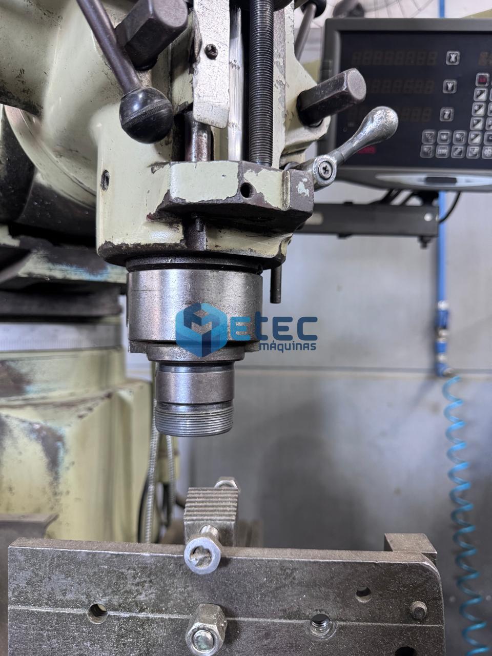 Fresadora Convencional CLARK