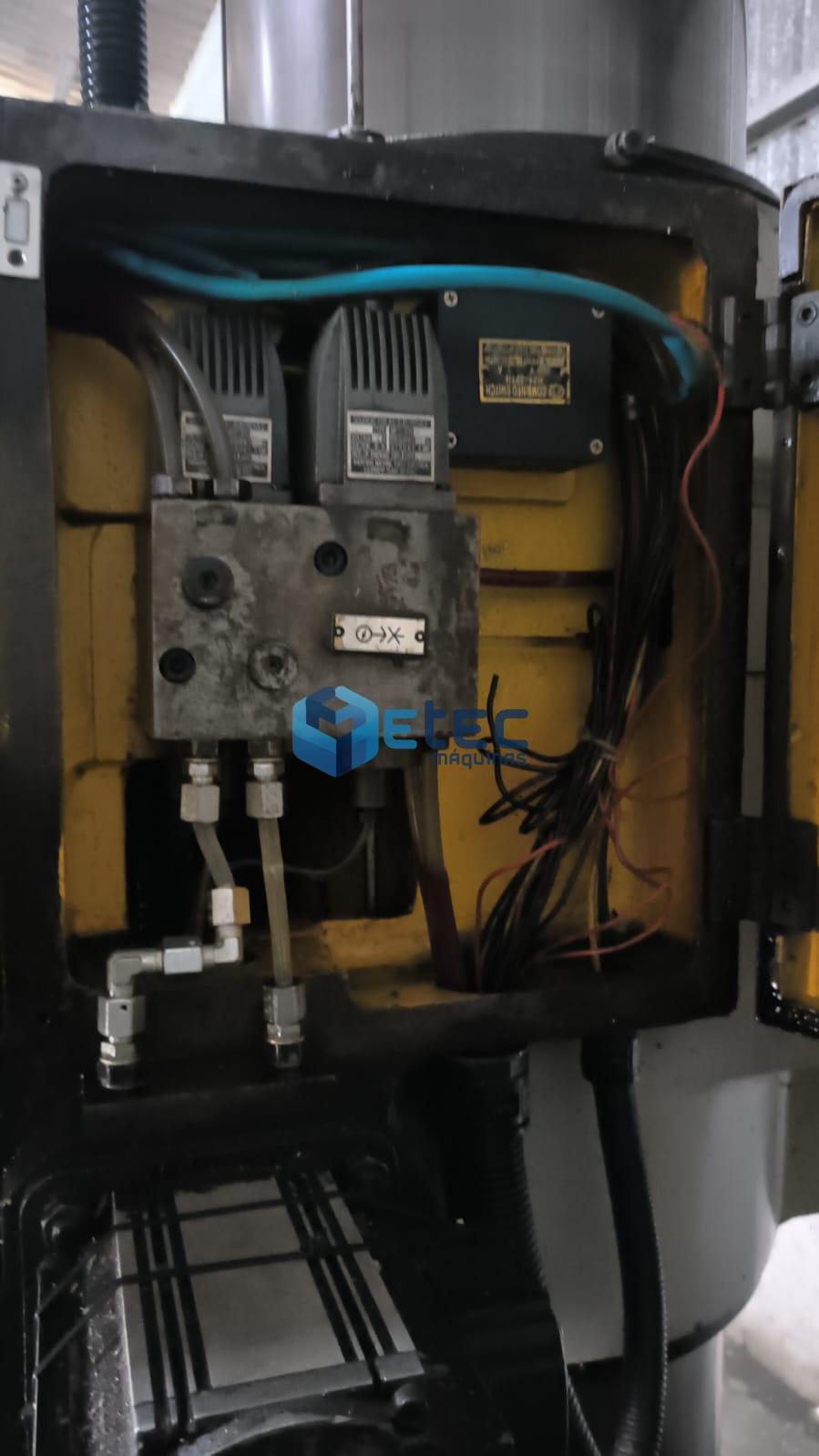 Fresadora Ferramenteira Convencional FIRST Com Digital