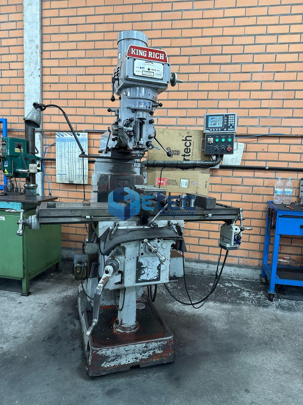 Fresadora Ferramenteira King Rich KR-V3000