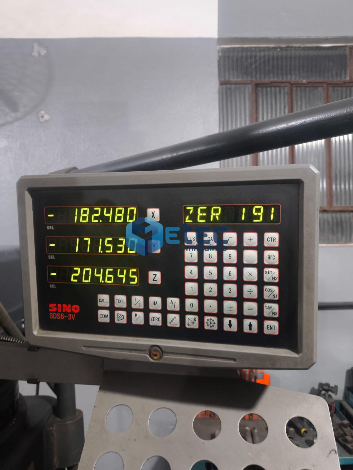 Fresadora Ferramenteira Sinitron SI4 - ISO40