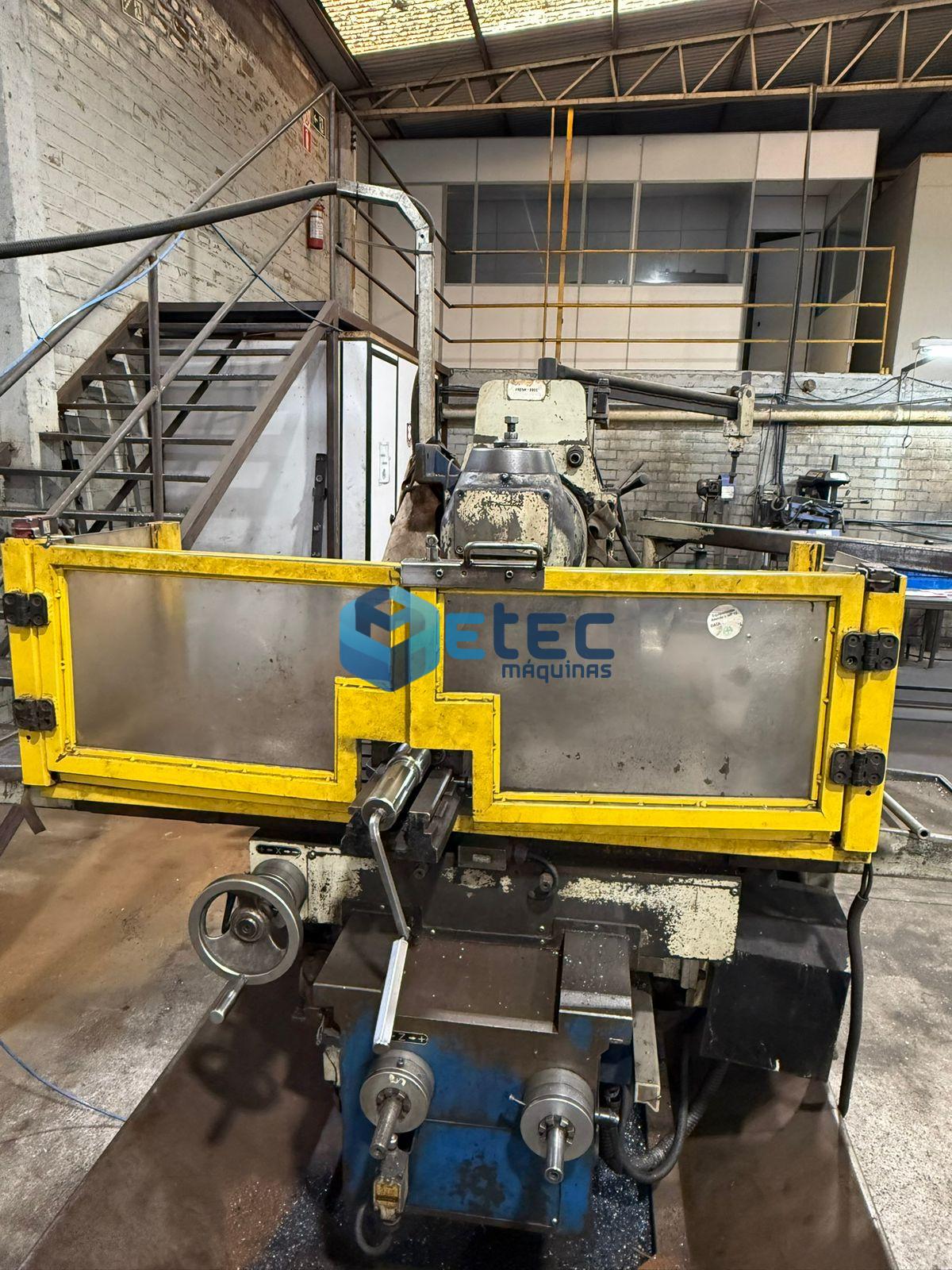 Fresadora Universal Diplomat ISO40