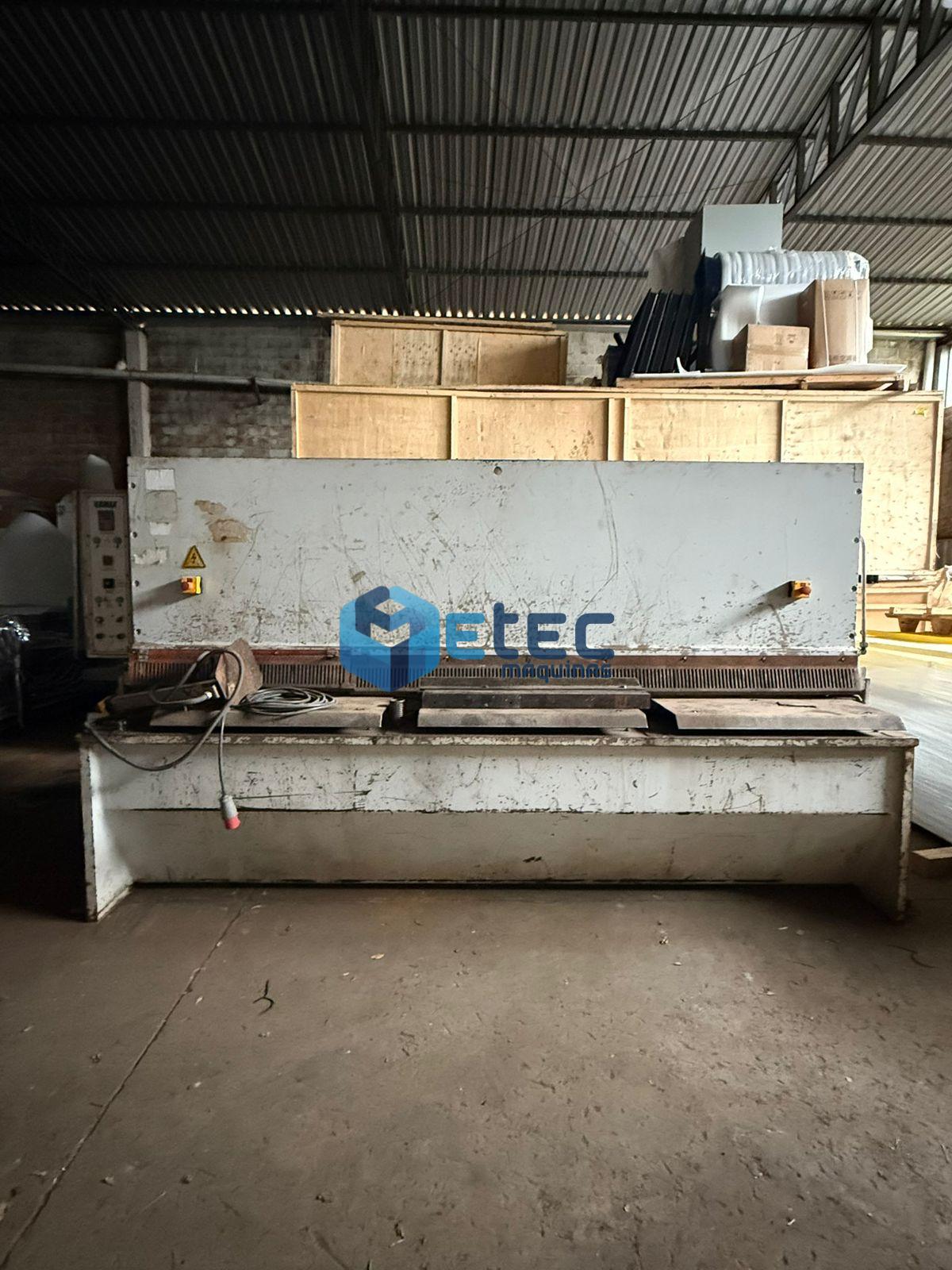 Guilhotina Hidráulica CN Ermak HGD 3100 x 10