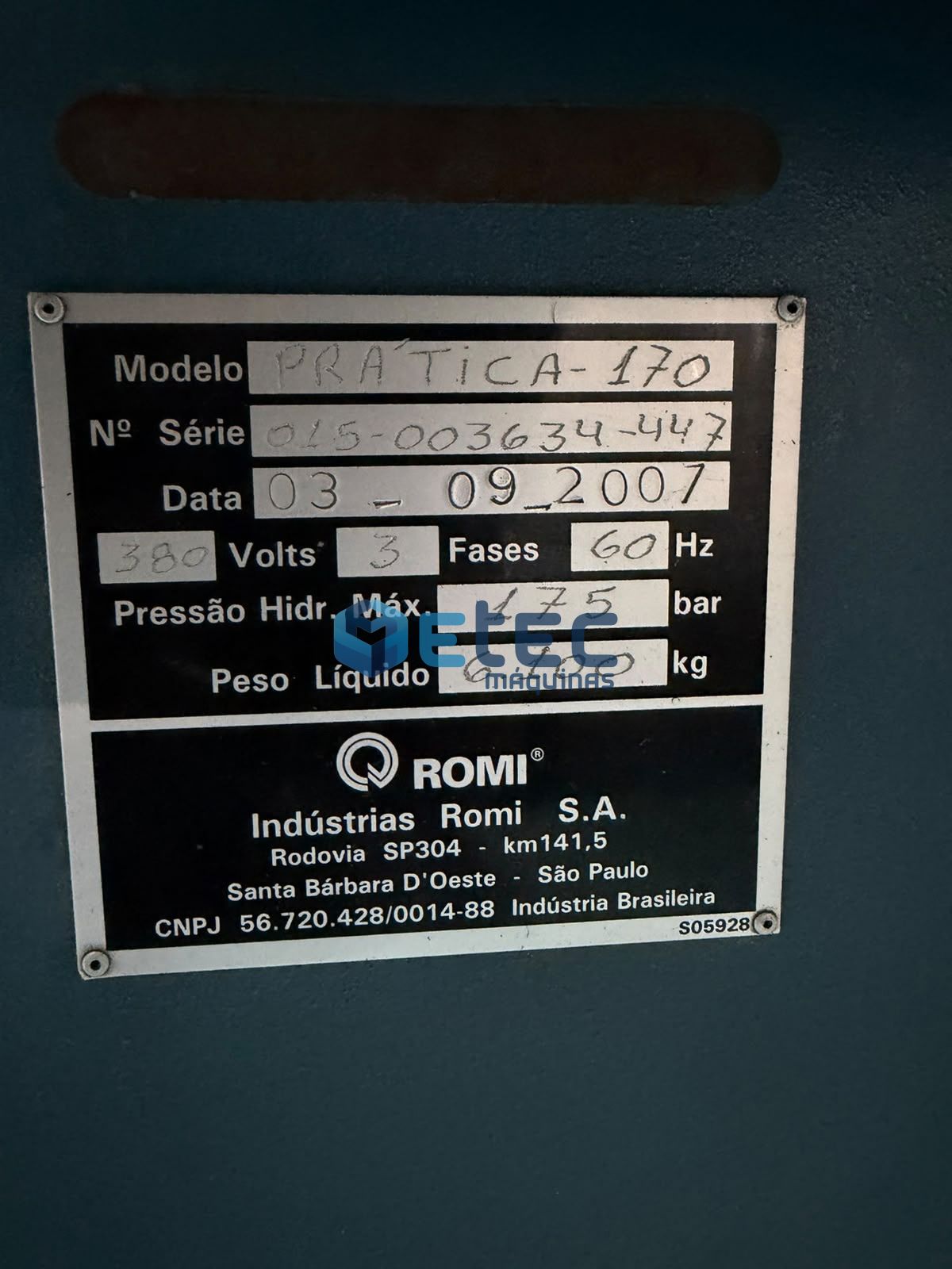 Injetora de Plástico Romi 170Ton