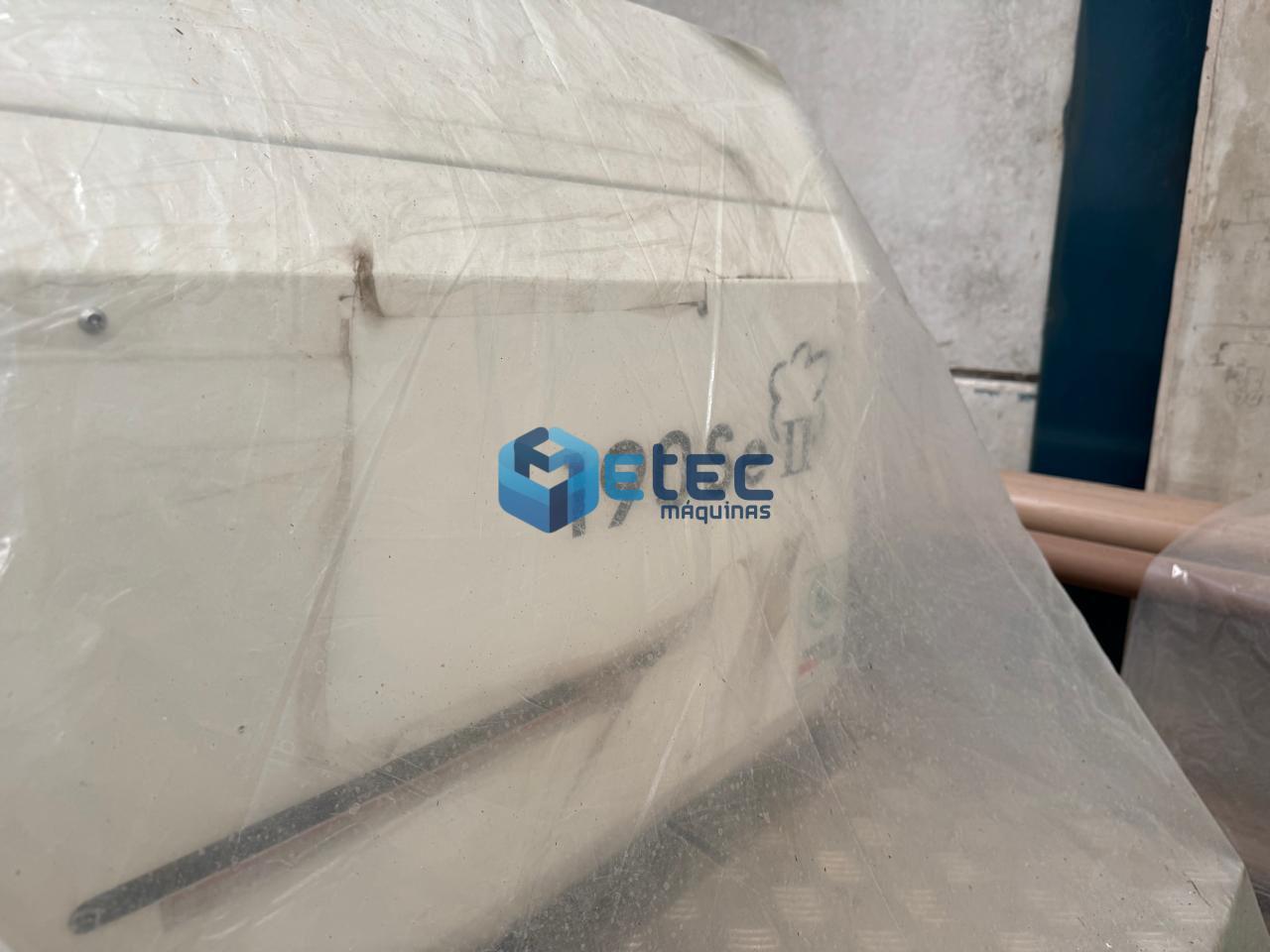 Injetora de Plástico WELLTEC 190Se II