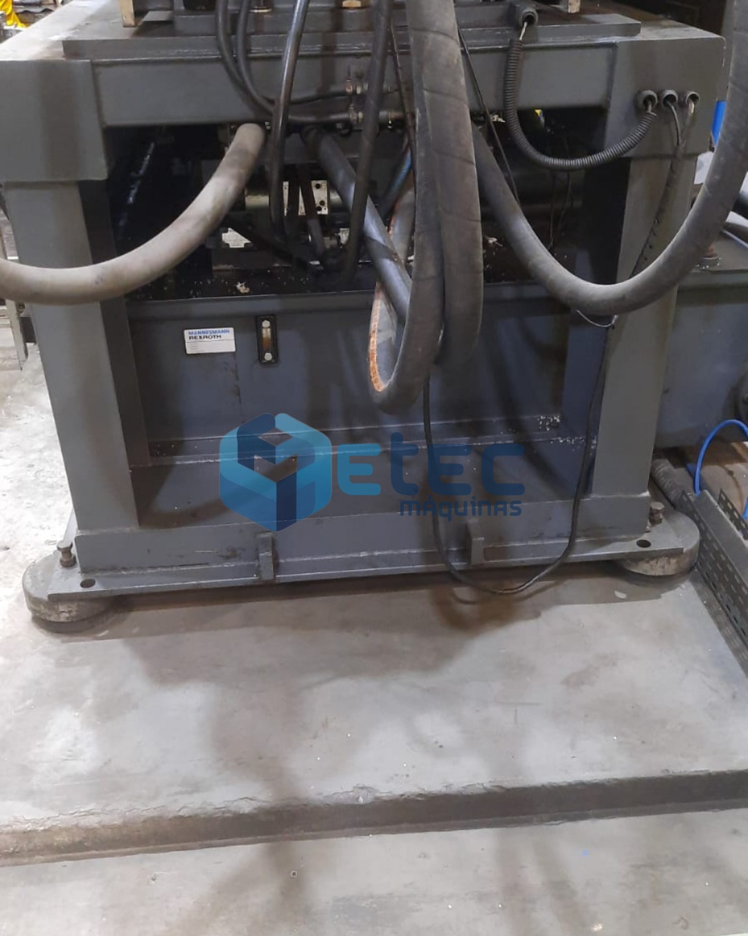 Injetora Sandretto 3170 / 485ton