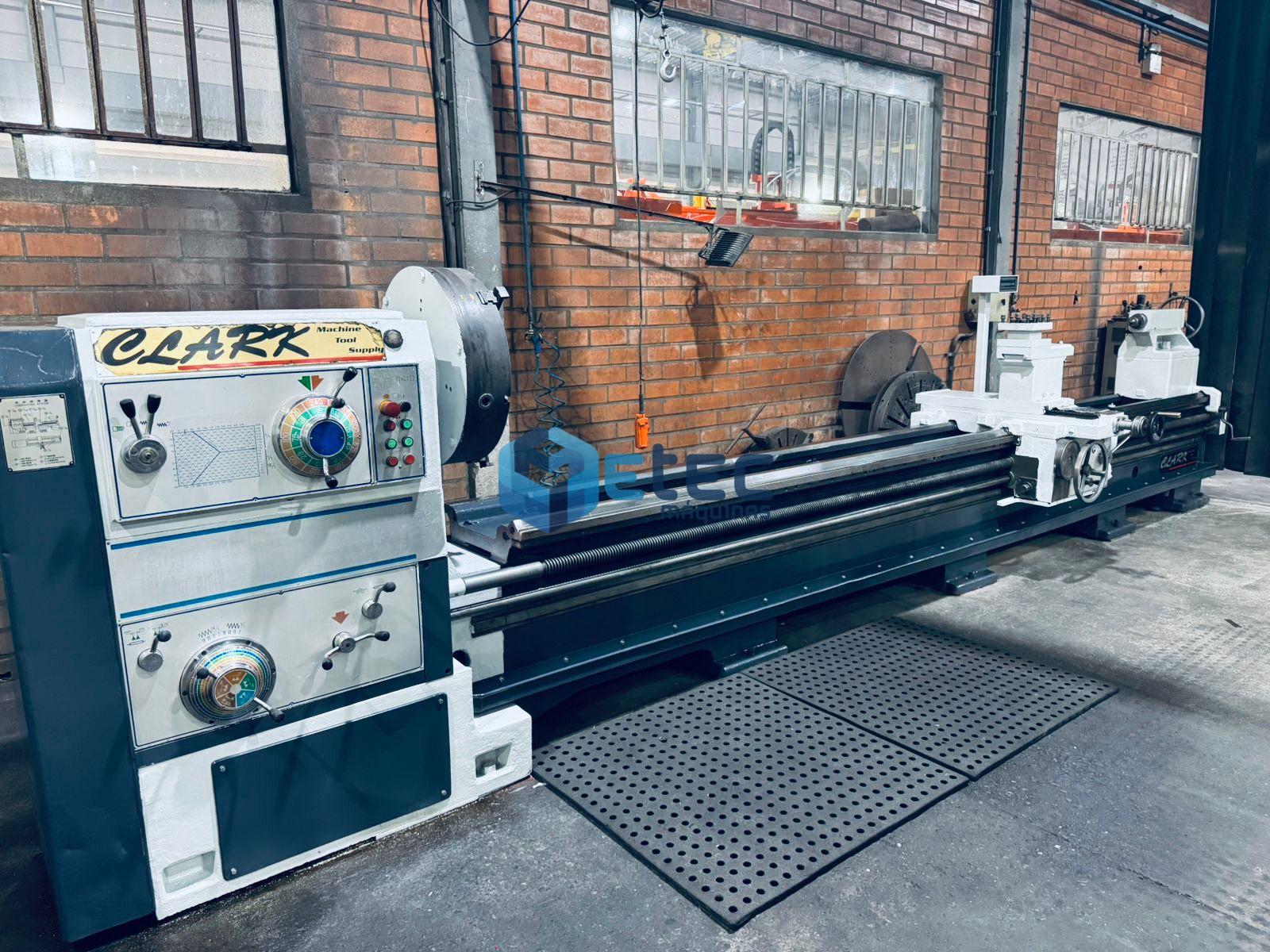 Torno Clark CW 62100C/5000