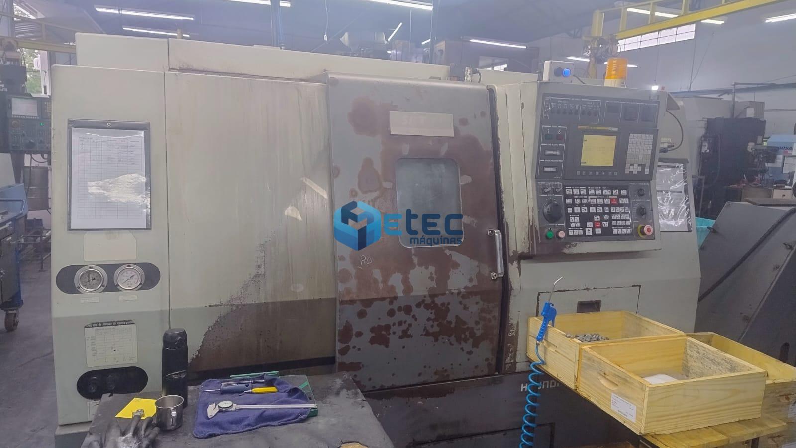 Torno CNC Hyndai SKT-21