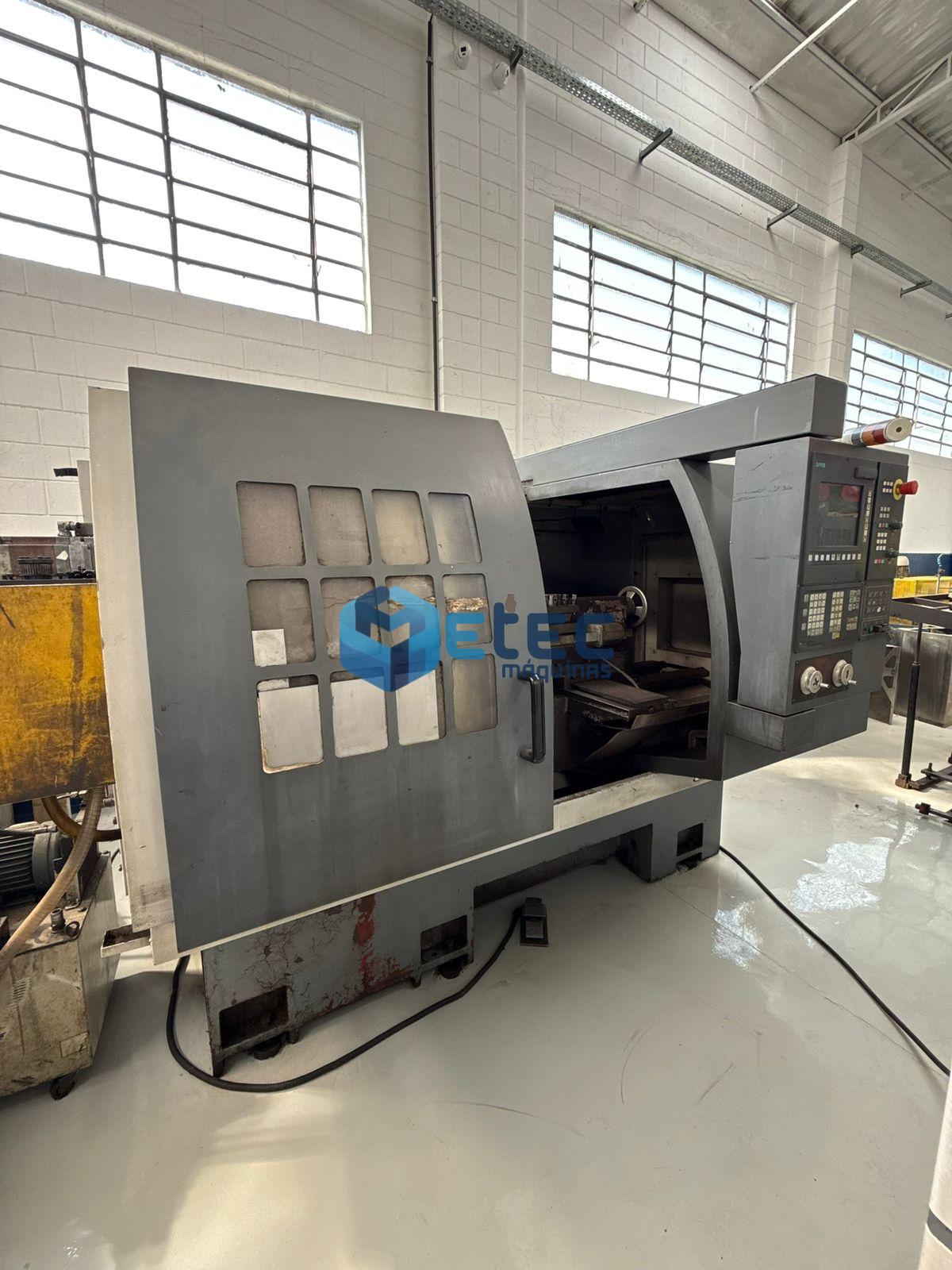 Torno CNC Panmachine KL2440