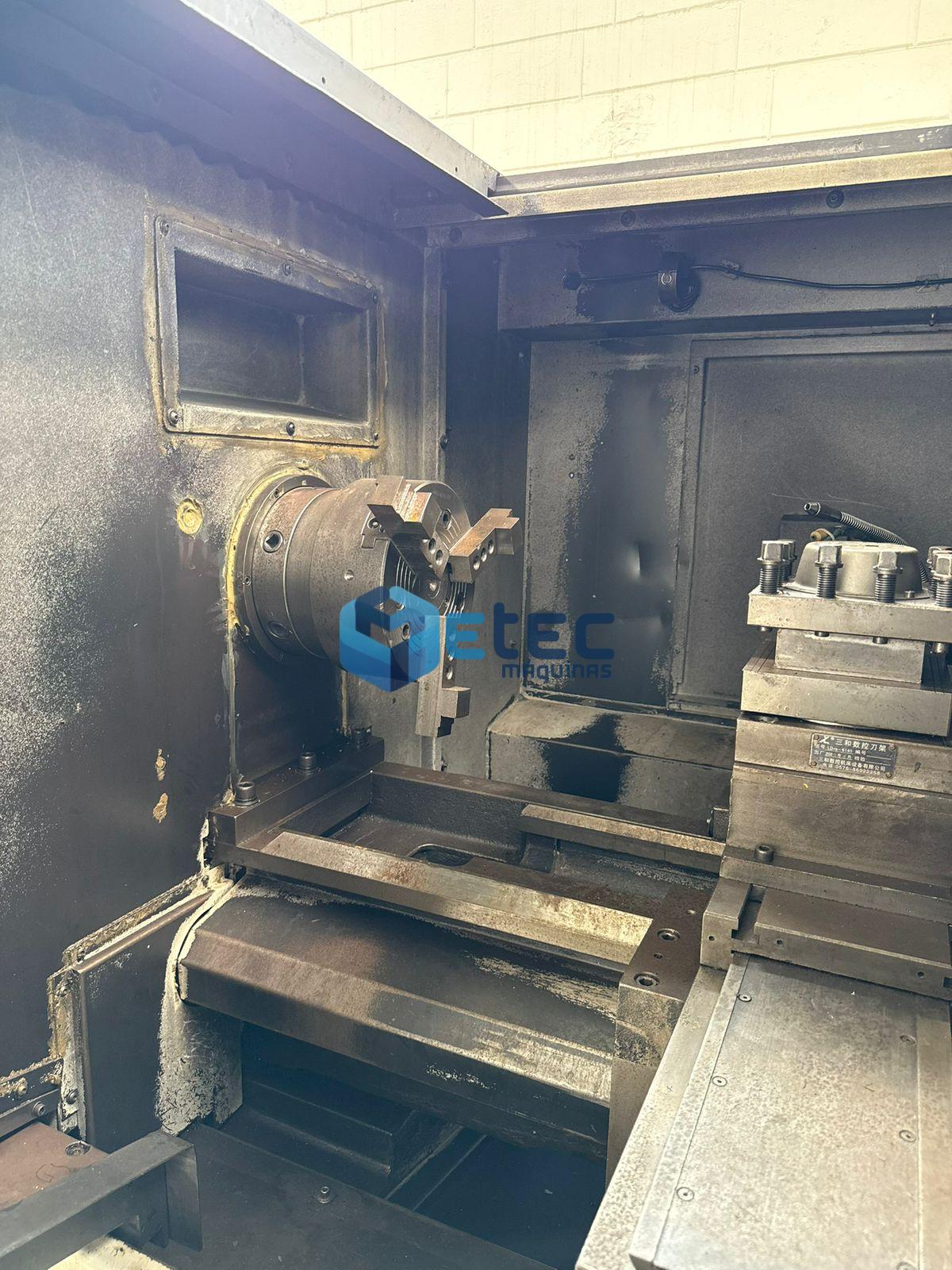 Torno CNC Panmachine KL2440