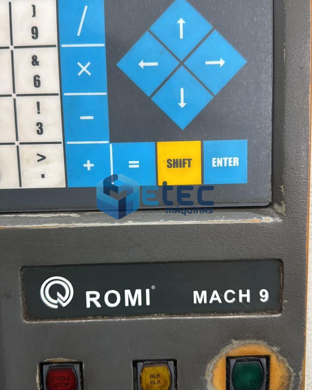 Torno CNC Romi Centur 30D
