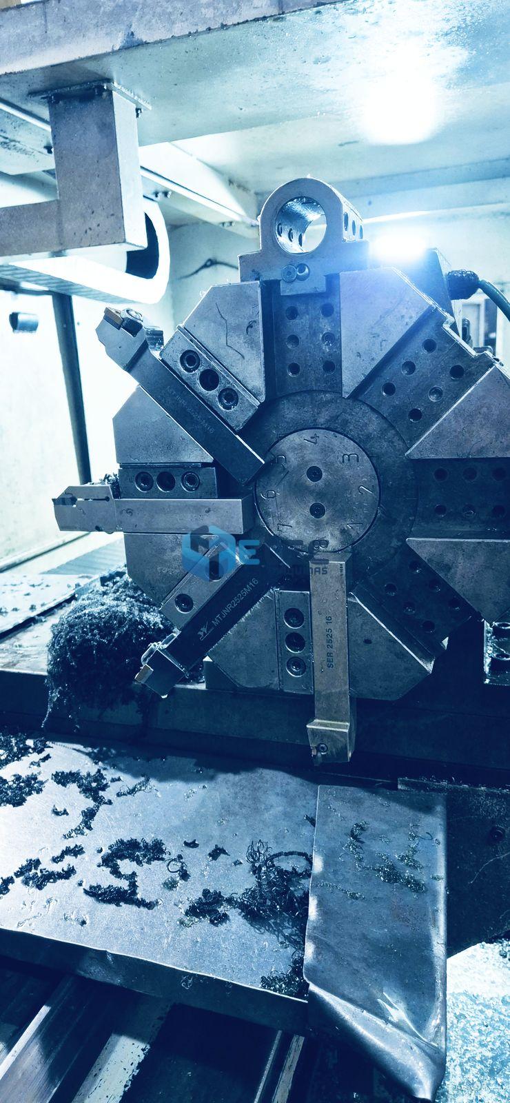 Torno CNC Travis TR-2