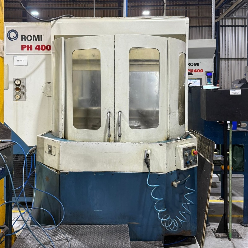 Centro de Usinagem Horizontal Duplo Pallet ROMI PH400