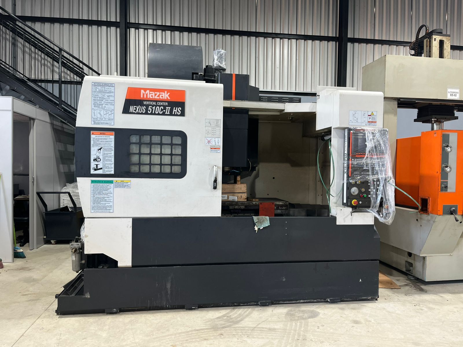 Centro de Usinagem Mazak Nexus 510C-II