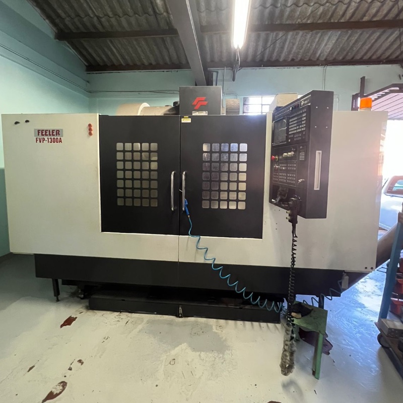 Centro de Usinagem Feeler FVP1300A