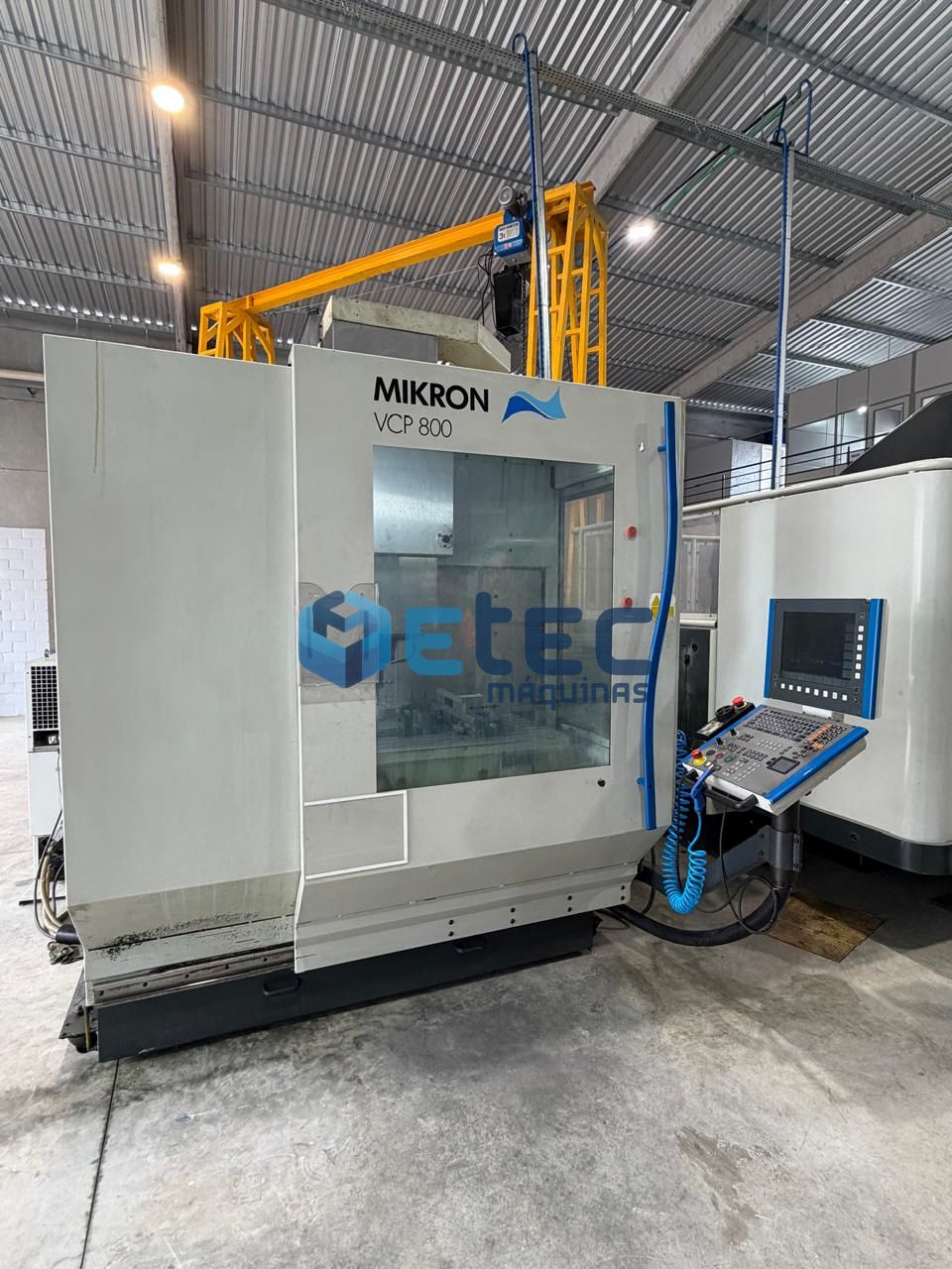 Centro de Usinagem Vertical High Speed Mikron VCP 800