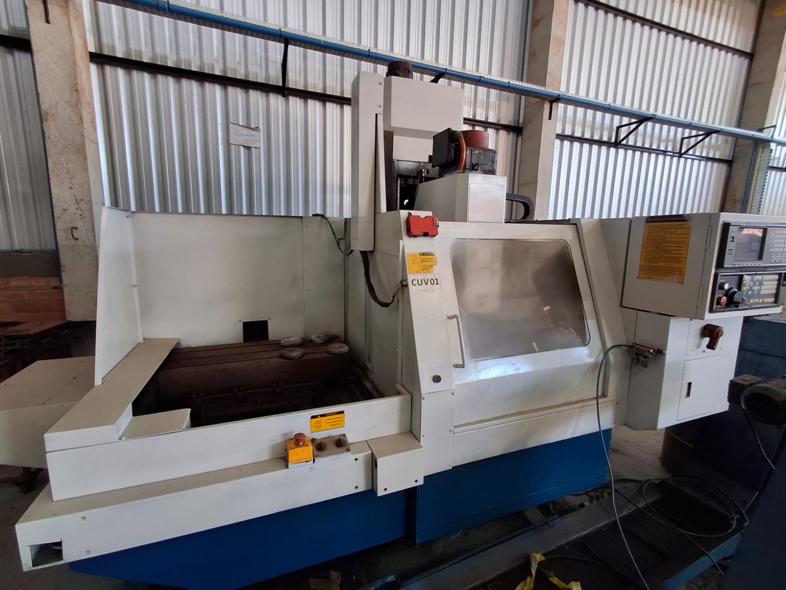 Centro de Usinagem Vertical Polaris U400 com Trocador de Pallet