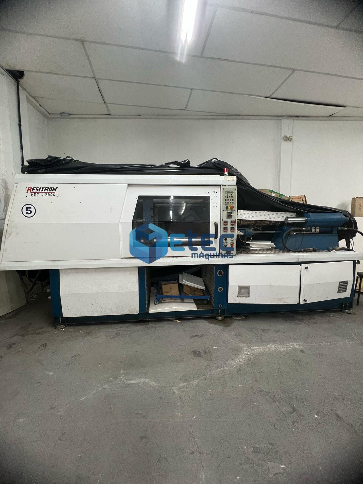 Injetora Resitron 200ton