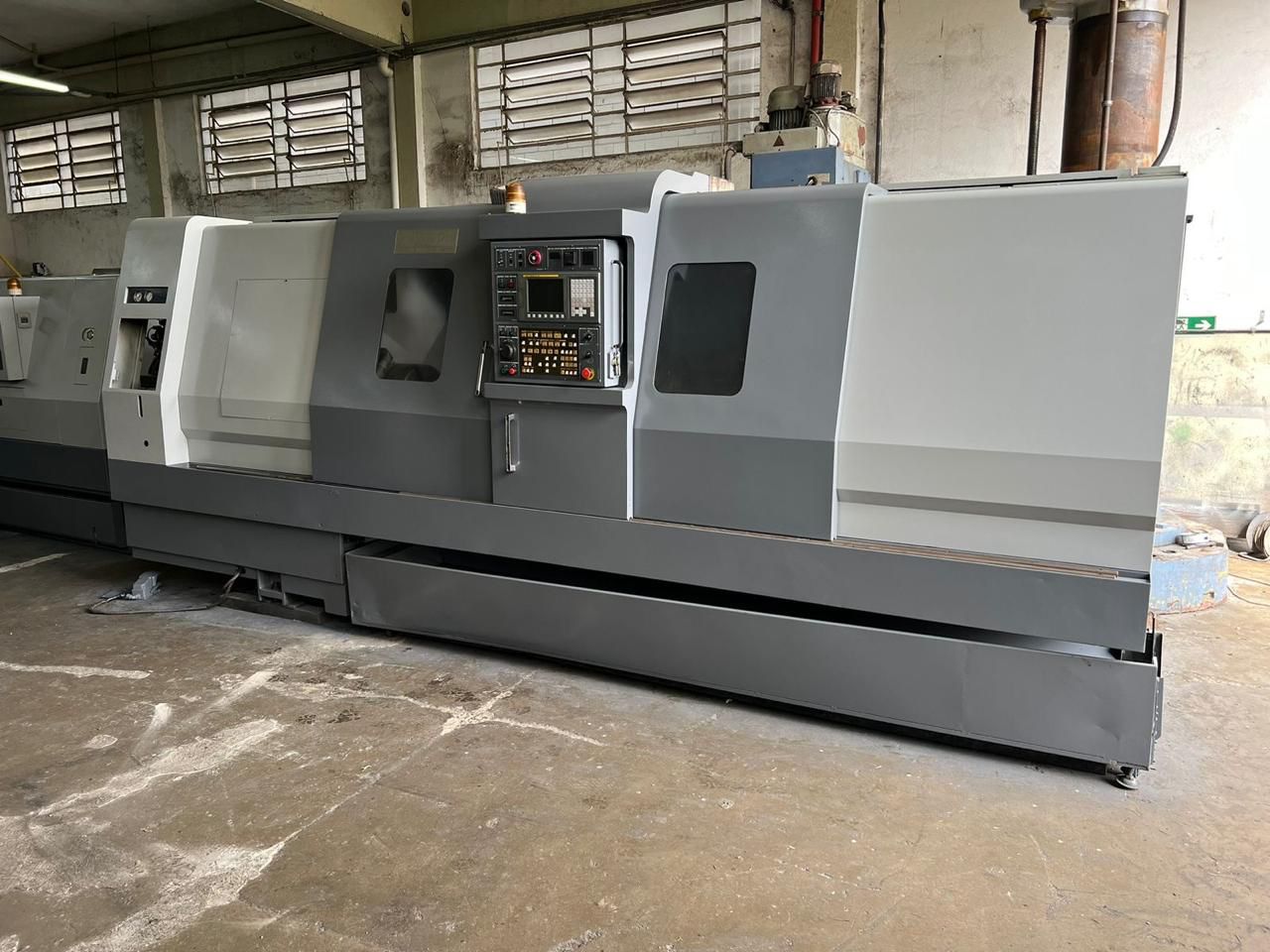 Torno CNC Hyundai SKT400LC