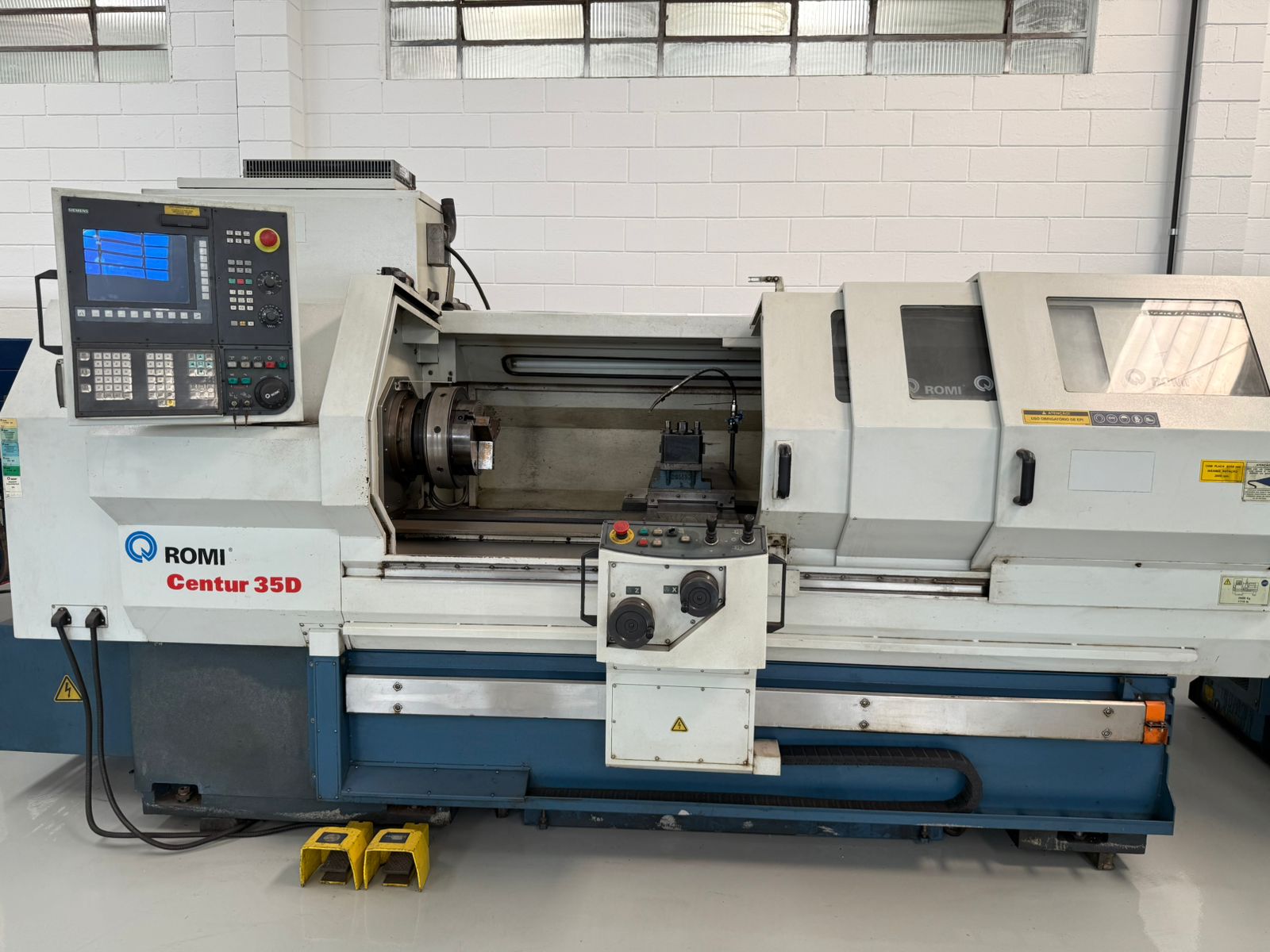 Torno CNC Romi Centur 35D