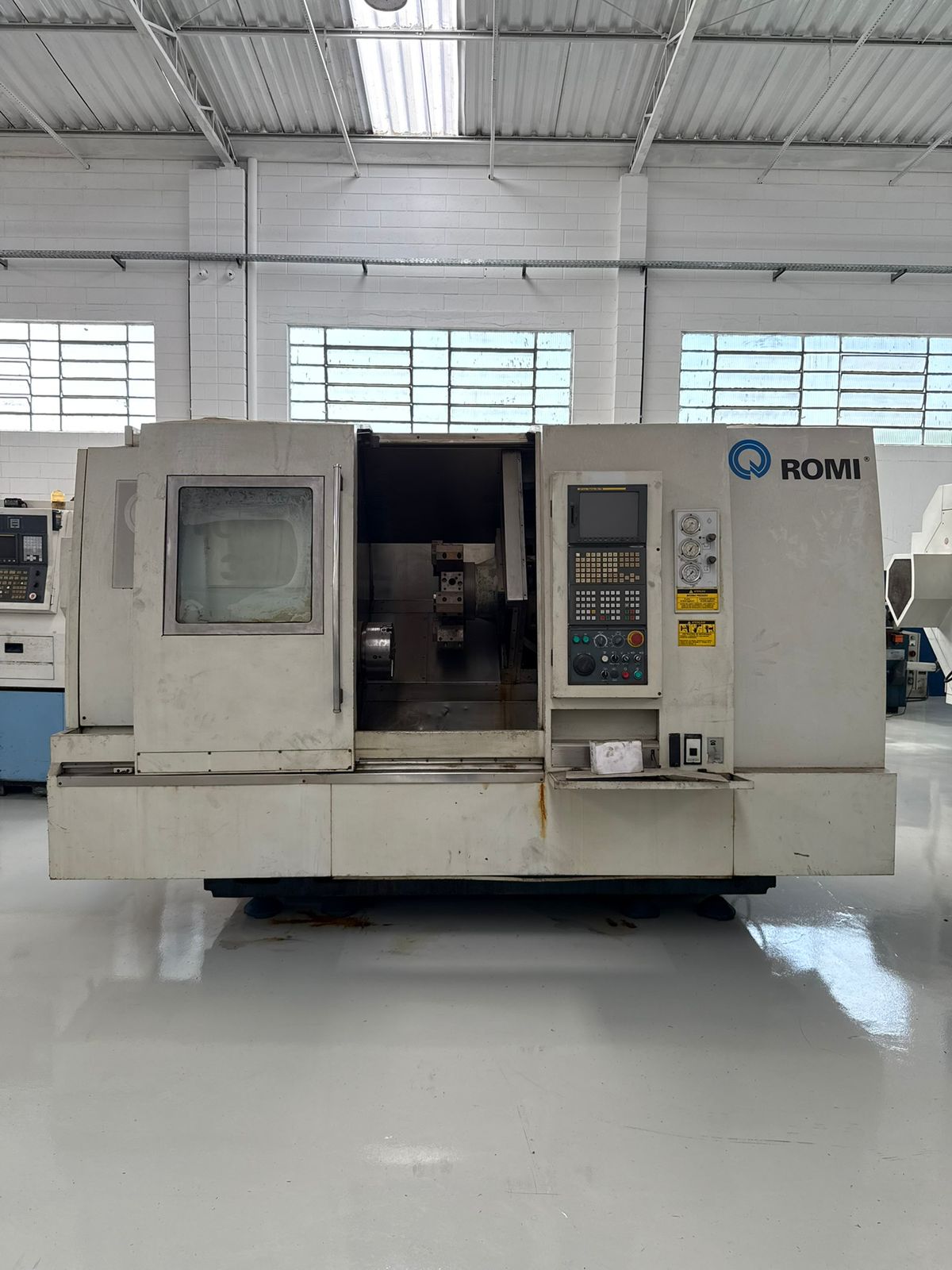 Torno CNC Romi E320