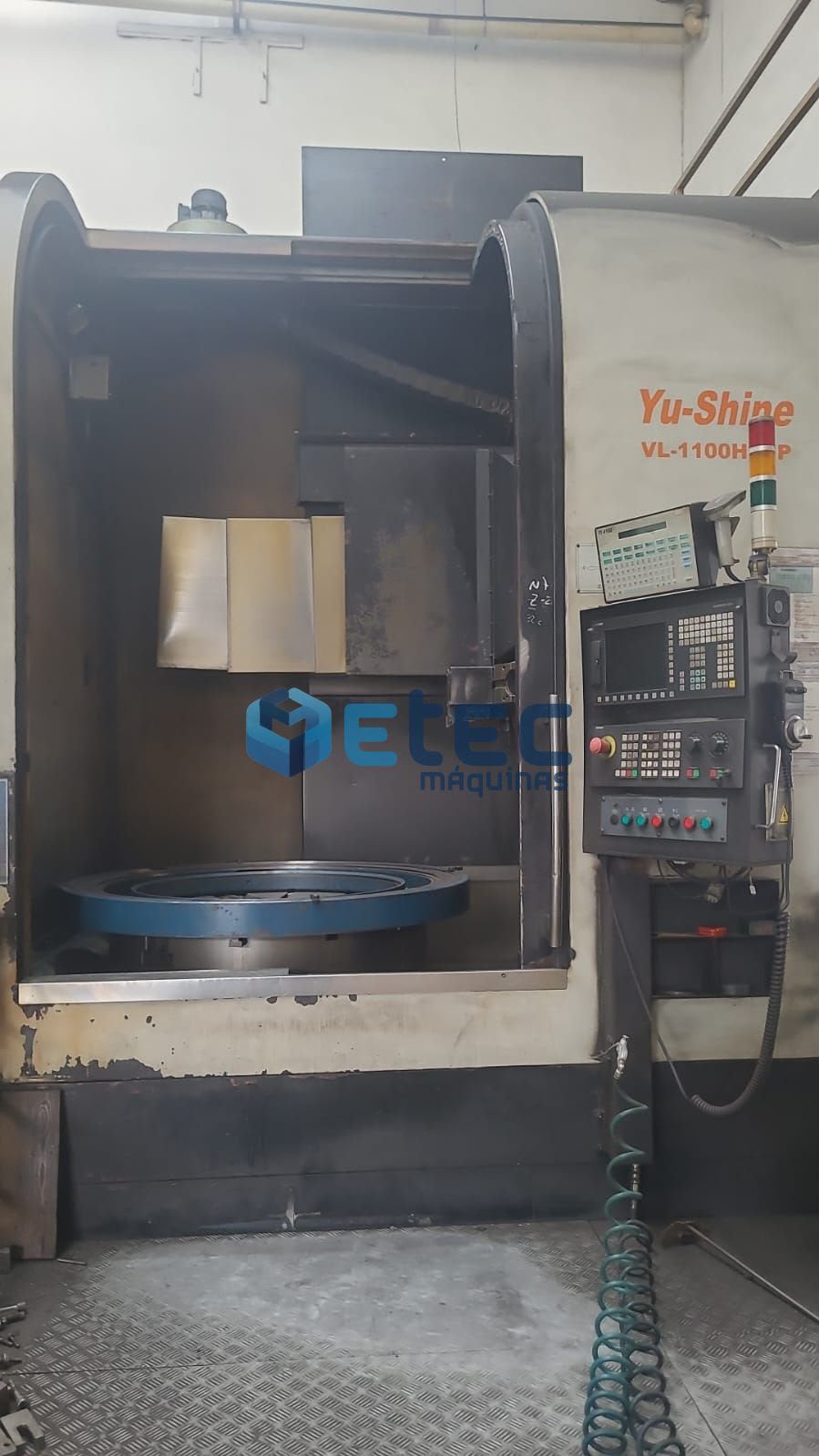 Torno CNC Vertical Yushine VL-1100HR+P + Ferramentas Acionadas