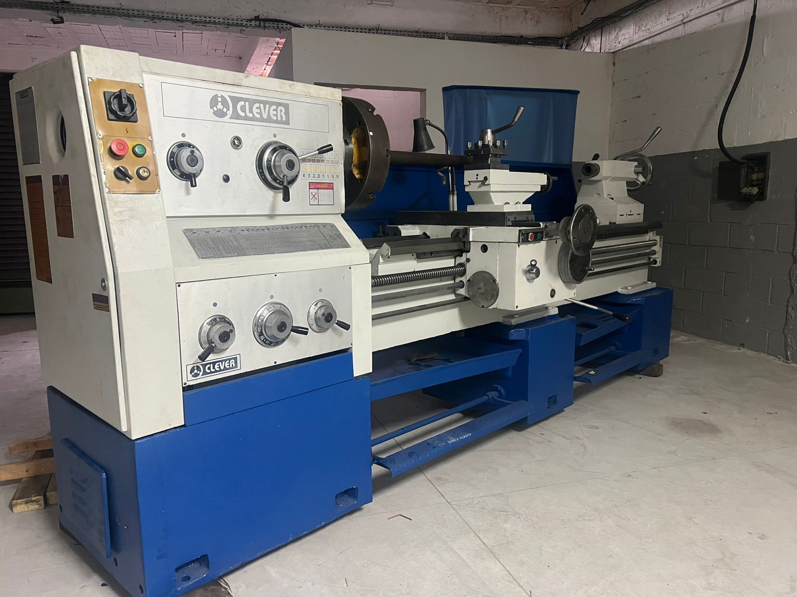 Torno Mecânico Clever 2680
